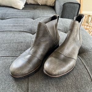 SOREL Chelsea Boots